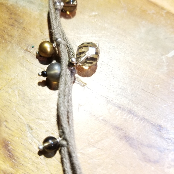 Indonesia 925 Resin Leaf Pendant - Picture 5 of 10